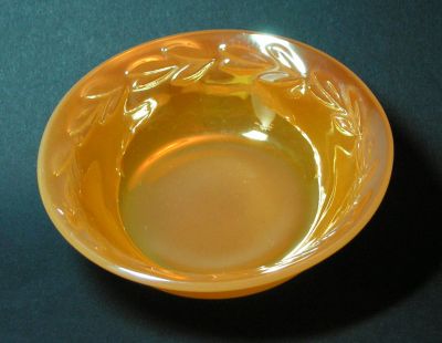 Anchor Hocking Fire-King Laurel
Peach lustre. Small bowl
Keywords: sold;pressed;table