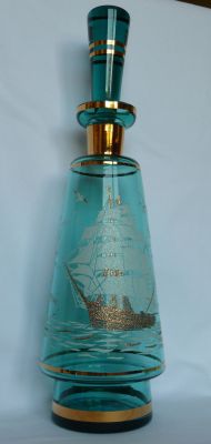 Borske Sklo decanter, gilded and enamelled
Screen printed
Keywords: sold;barware;blown;enamelgilt