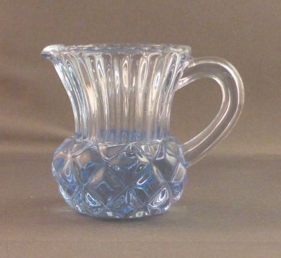Bagley Celtic creamer/milk jug
2.5 in. c1964
Keywords: pressed;table;sold