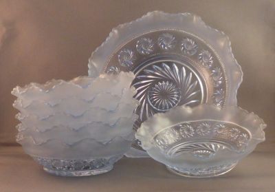 Bagley Katherine 3187 blue fruit set
Seven piece set, part frosted
Keywords: dessert;sold;table;pressed
