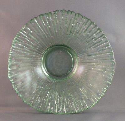Starburst fruit bowl
Spanish recycled glass. 8 in
Keywords: dessert;sold