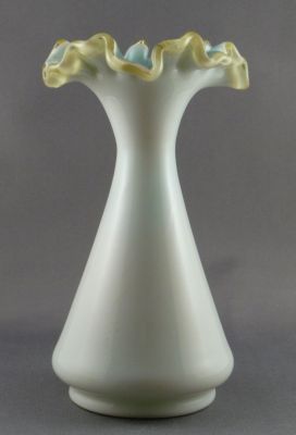 Opal glass vase, blue inner
Blue inner and amber trim
Keywords: blown;vase;sold