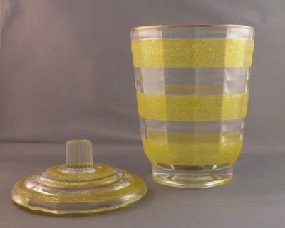 Chance Spiderweb biscuit barrel 3
6.5 x 4 in
Keywords: table;pressed;sold;enamelgilt