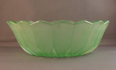 Davidson 714 fruit set, obscured
Large bowl 8.5 in
Keywords: pressed;table;dessert