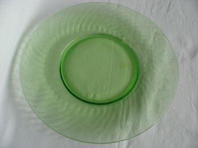 Federal Glass Spiral
Lunch plate
Keywords: american;sold;pressed;table