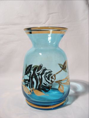 Egermann blue gilded vase
Decor Goldene Rosen, 46001, c 1966
Keywords: sold;blown;enamelgilt;vase