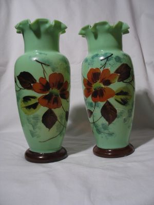 Bohemian enamelled vases, green
True pair, not uranium. Medium. Part of a garniture
Keywords: sold;blown;enamelgilt;vase;centrepiece