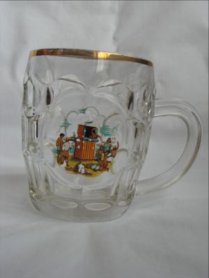 Punch and Judy half pint beer mug
Keywords: british;sold;pressed;enamelgilt