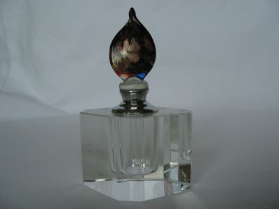 Perfume bottle with flame stopper Chinese
Nicely made
Keywords: sold;blown;bottle;cut;china