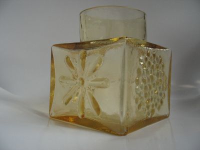 Dartington FT2 vase
Rare amber: unstruck flame. 1967
Keywords: sold;blown;vase