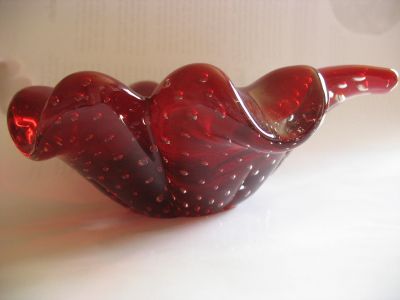 Murano ruby shamrock bullicante bowl
Controlled bubble
Keywords: sold;blown