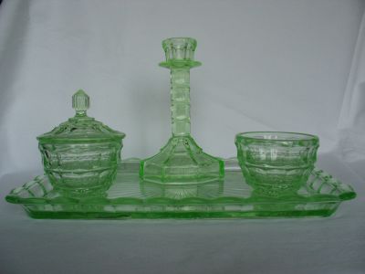 Walther Mary dressing table set
Part set. Shorter candlestick, bobeche top
Keywords: sold;pressed;german;bathbed;candle
