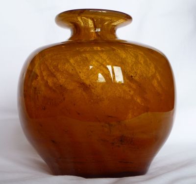 Malta Decorative Glass large globe vase
Amber glass. Squiffy!
Keywords: sold;blown;vase