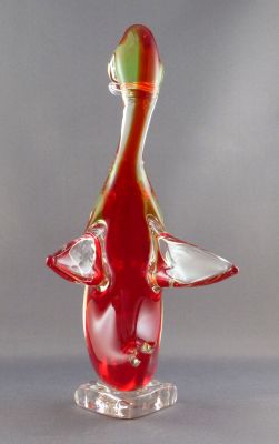 Red and uranium duck
Clear wings, beak and feet. Back
Keywords: murano;figure