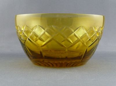 Amber uranium Stevens and Williams/Royal Brierley bowl
Cairngorm amber uranium
Keywords: british;cut;blown;table