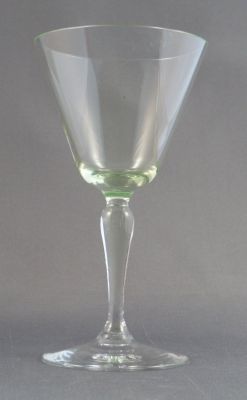Harlequin set sherry glass
Uranium bowl. Probably Continental
Keywords: blown;uranium