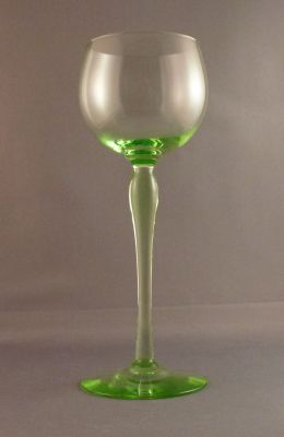 Hock glass A
Inverted baluster stem
Keywords: blown;barware
