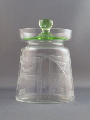 Preserve jar with uranium lid
Engraved leaf and line design. Spoon hole. Czech?
Keywords: blown;cut;czech;table