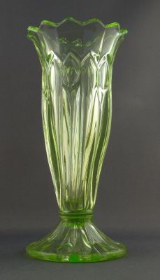 Sowerby 2505 flower tube vase
Domed foot
Keywords: pressed;vase;british