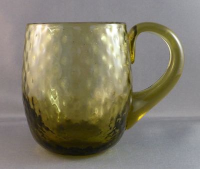 Webb half-pint mug
Honeycomb pattern in Old Bronzing Green. 4 x 3 in. Heavy
Keywords: british;sold;barware