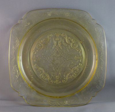 Federal Glass Madrid sherbert/tea plate, amber
6 in
Keywords: table;sold;american