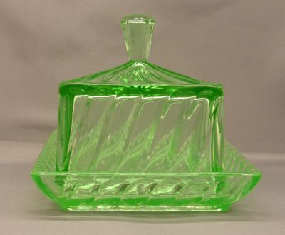 Bagley Carnival cheese dish
End view. Unmarked
Keywords: british;pressed;table;sold