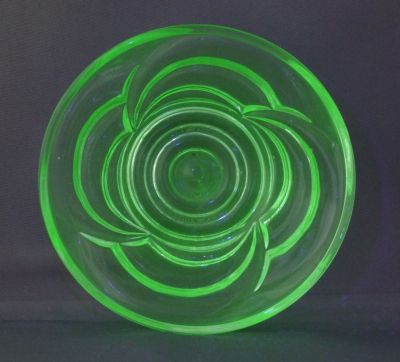 Bagley Osprey fruit bowl
Under UV
Keywords: british;uranium;dessert;sold