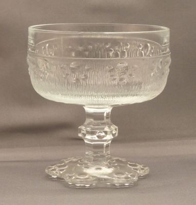 Barocco footed dessert bowl
3.5 in. diameter; 4 in. tall
Keywords: pressed