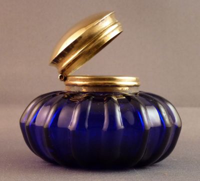 Blue inkwell
Brass lid
Keywords: sold