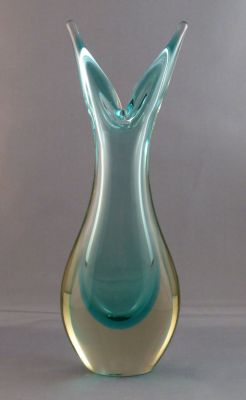 Murano sommerso beak vase
Aqua and uranium
Keywords: murano;vase;blown