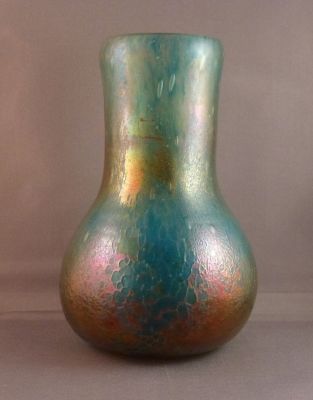 Stevens and Williams blue Caerleon vase
Blue and orange frit over clear
Keywords: blown;vase