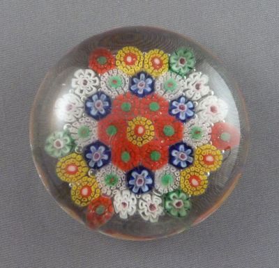 Chinese millefiori A
Low profile. Ground button pontil mark
Keywords: sold;china