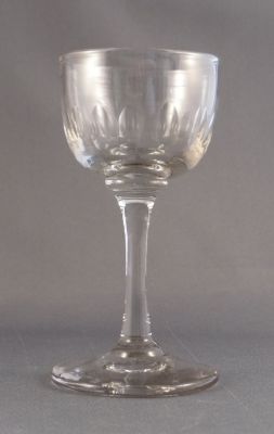 Cut liqueur glass B
Late 18th/early 20th century
Keywords: cut;blown