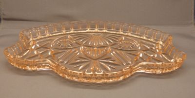 Crystalor (Century Glass?) dressing table tray
Tray often found with Century pots and candlesticks. Who was Crystalor?
Keywords: pressed;sold;bathbed