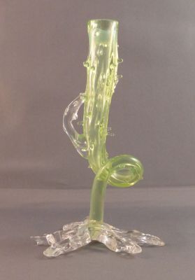Looped thorn vase with tendril
British
Keywords: british;blown;vase
