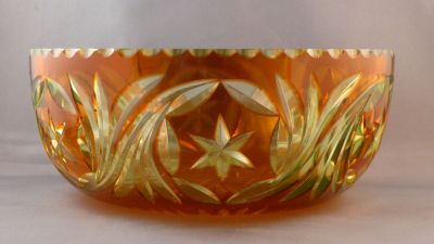 Val St Lambert amber cut to uranium fruit bowl
Very thick lead crystal
Keywords: blown;cut;table;frenchdutchbelg