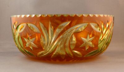 Val St Lambert amber cut to uranium fruit bowl
shape n° 1402, 1900-1920.
Keywords: blown;cut;table;frenchdutchbelg