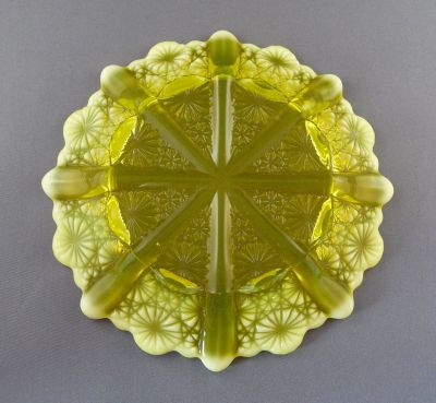 Davidson 1892 suite small plate
Primrose pearline. Bottom
Keywords: british;pressed;table
