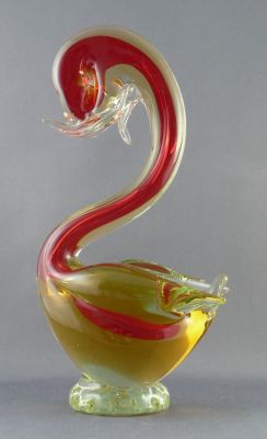 Murano uranium sommerso duck
Red, yellow and uranium with clear beak
Keywords: murano;figure