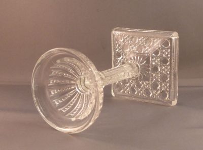 Streit hobnail fairy lamp base
Wide cup
Keywords: pressed;light;candle