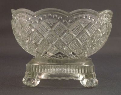 Fostoria Avon salt/candle holder
Originally sold containing a candle
Keywords: pressed;sold;table;candle