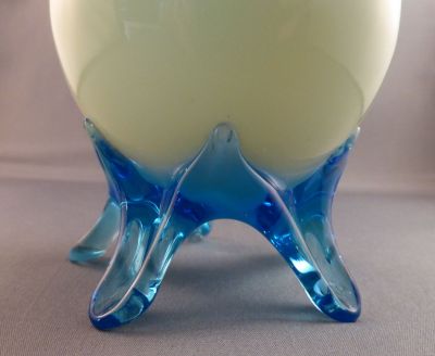 Custard glass vase, blue feet
Keywords: blown;vase;sold