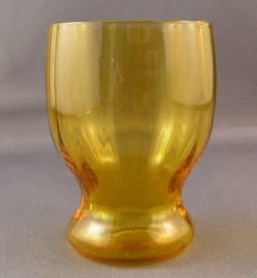 Amber uranium, golden, shot glass
Keywords: blown;barware