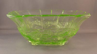 Grape dish
Bowl with drainage holes
Keywords: pressed;table