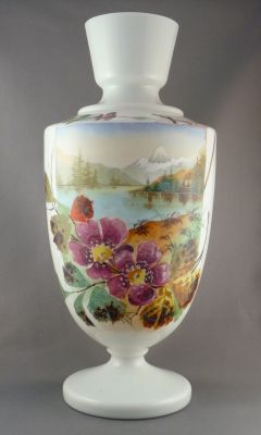 Bohemian enamelled vase, grey
Very large
Keywords: blown;czech;enamelgilt;centrepiece;vase