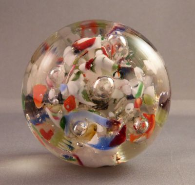 Harlequin/fountain paperweight
Top
