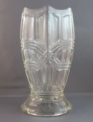 Hexagonal vase
7.5 in.
Keywords: pressed;sold