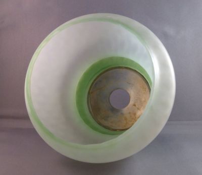 Diamond optic lamp shade
Internally sprayed. Ground base rim
Keywords: sold;light;enamelgilt