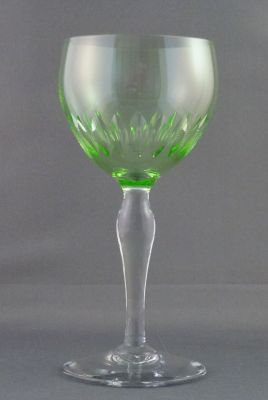 Inverted baluster cut wine glass
Uranium bowl
Keywords: blown;barware