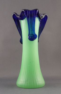 Kralik ribbed vase with applied top
Quite crudely made. c1929
Keywords: czech;blown;vase